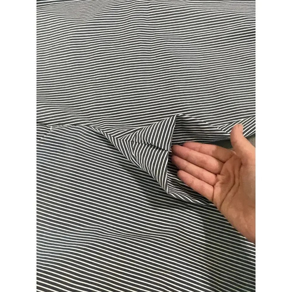 Lane Bryant The Allie SZ 18 Pants Pinstripe Capris Crop Ankle Blue/Gray & White - Picture 6 of 8